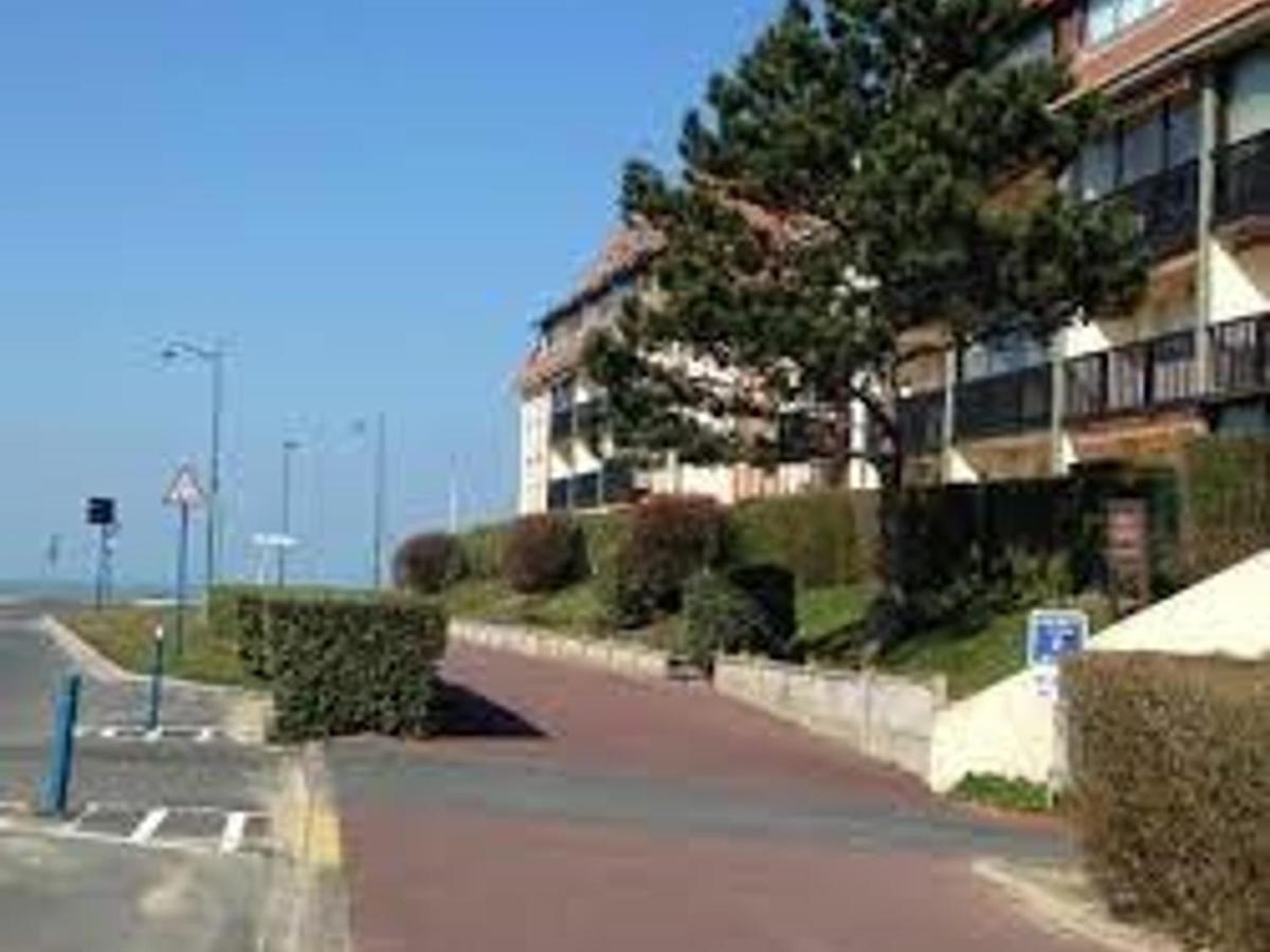 Appartement Refait A Neuf Avec Loggia Et Parking, A 2 Pas De La Plage Et Des Commerces - Fr-1-712-7 วิลเลร์-ซูร์-แมร์ ภายนอก รูปภาพ